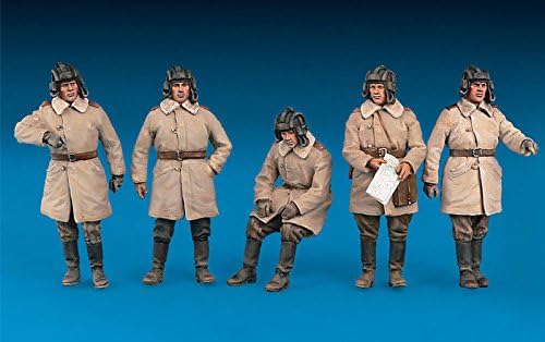 Miniart Soviet Tank Crew Winter Uniforms 1/35 Scale 35244