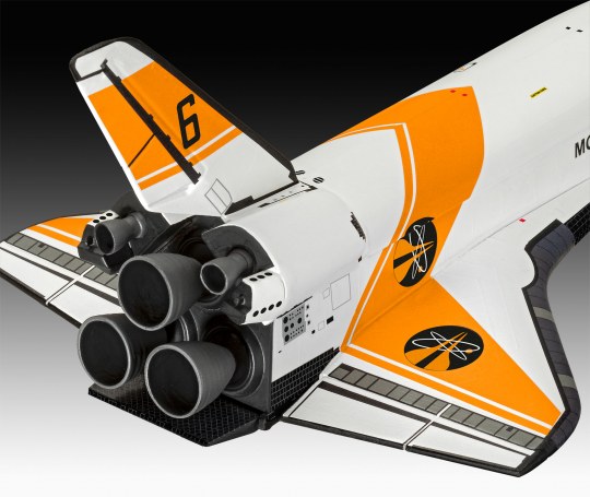Revell James Bond Moonraker Shutle Gift Set 1/144 Scale RVG 05665