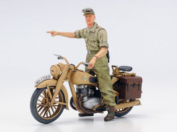 Tamiya Panzer Ausf.F and Motorocycle North Africa 1/35 Scale 25208