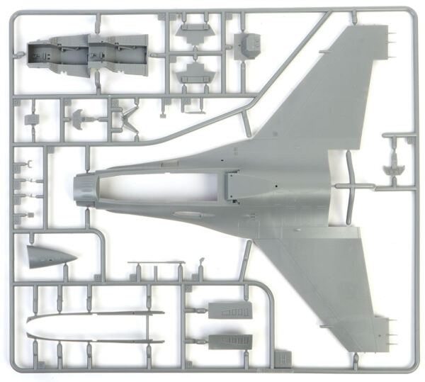 Kinetic Models F-16D Block 30/40/50 USAF Gold Series 1/48 Scale K48105