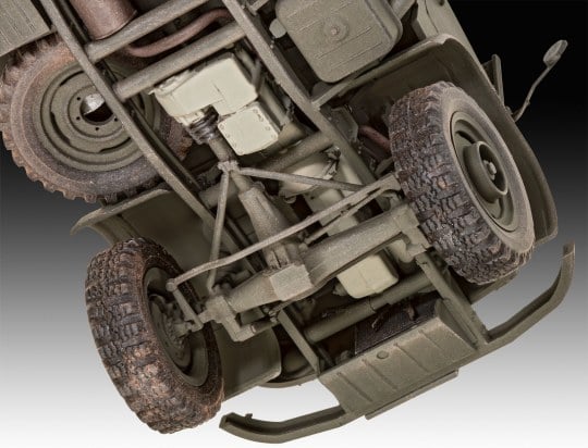 Revell Unimog 404 S Truck 1/35 Scale 03348