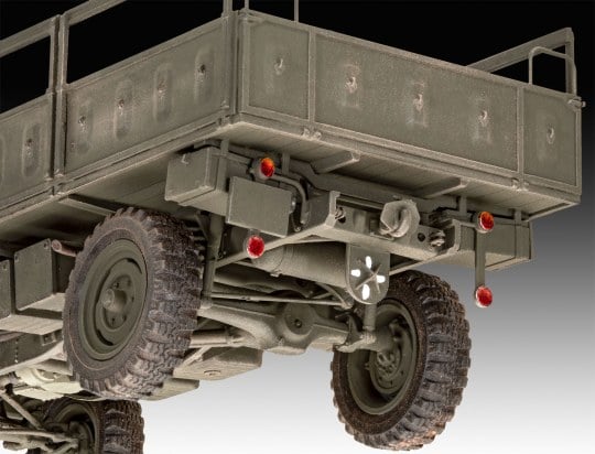 Revell Unimog 404 S Truck 1/35 Scale 03348