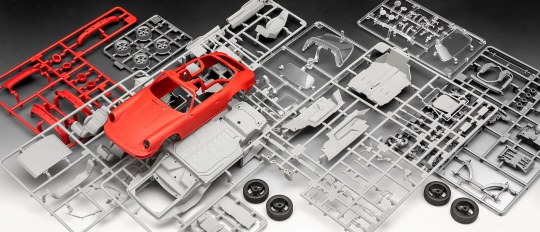Revell Porsche 911 Carrera 3.2 Targa G-Model 1/24 Scale 07689