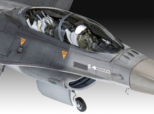Revell Lockheed Martin F-16D Tigermeet 2014 1/72 Scale 63844 Model Set