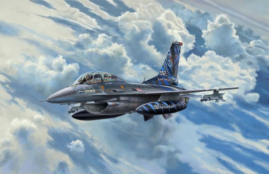 Revell Lockheed Martin F-16D Tigermeet 2014 1/72 Scale 63844 Model Set