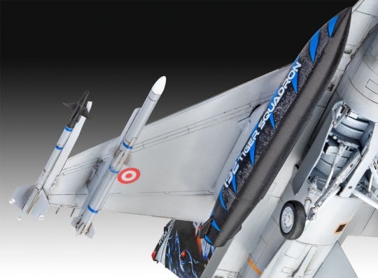 Revell Lockheed Martin F-16D Tigermeet 2014 1/72 Scale 63844 Model Set