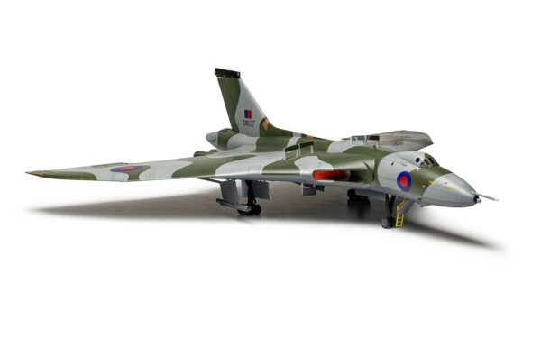 Airfix Avro Vulcan B.2 Black Buck 1/72 Scale A12013