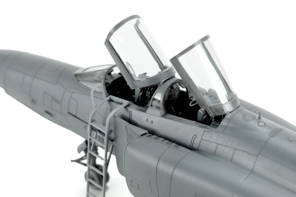 Meng McDonnell Douglas F-4E Phantom II 1/48 Scale LS-017