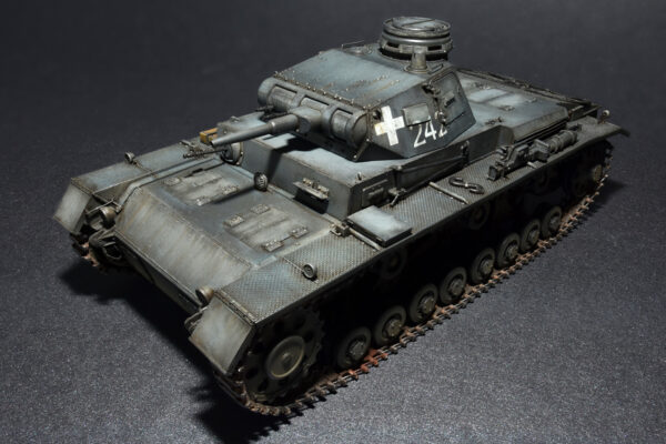 Miniart Pz.Kpfw.III Ausf.D 1/35 Scale 35169