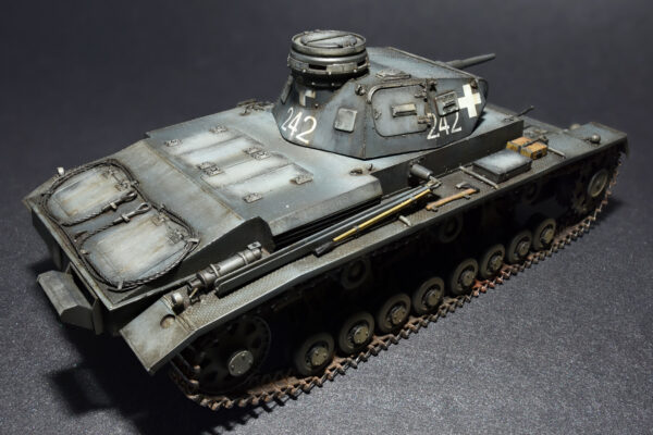 Miniart Pz.Kpfw.III Ausf.D 1/35 Scale 35169