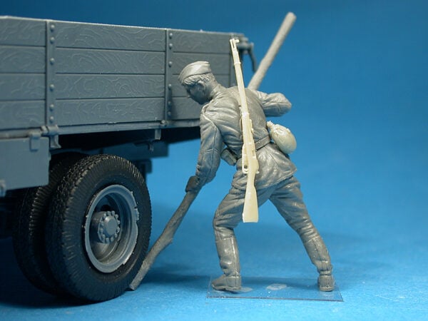 Miniart GAZ-AAA Mod 1943 Cargo Truck 1/35 Scale 35133