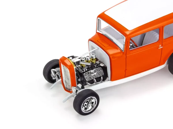 Revell 1932 Ford Tudor Sedan 2n1 1/25 Scale RMX 85-4553 14553