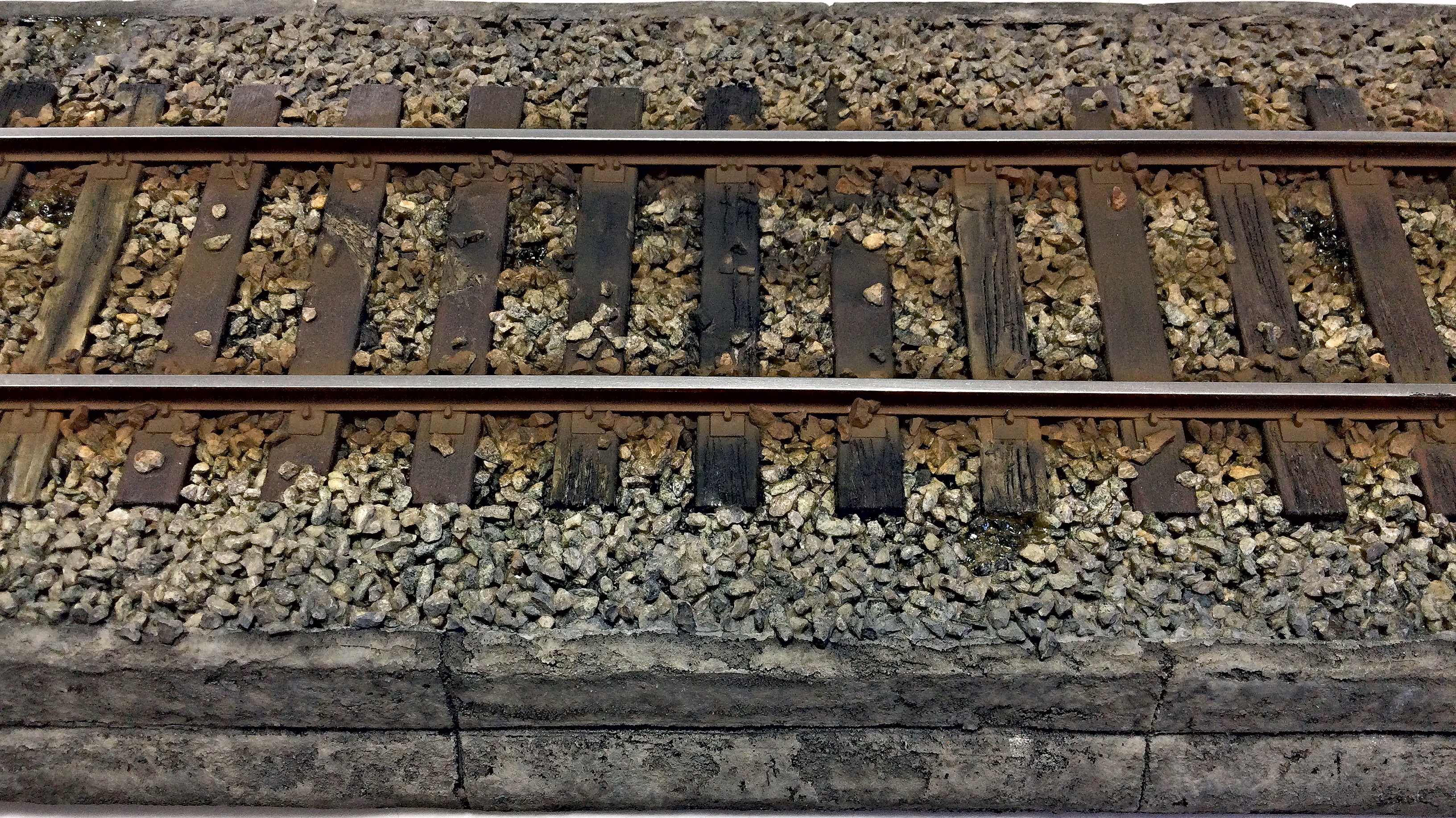 Railway Base, Rails and Cross-ties Painted with 3G Acrylics