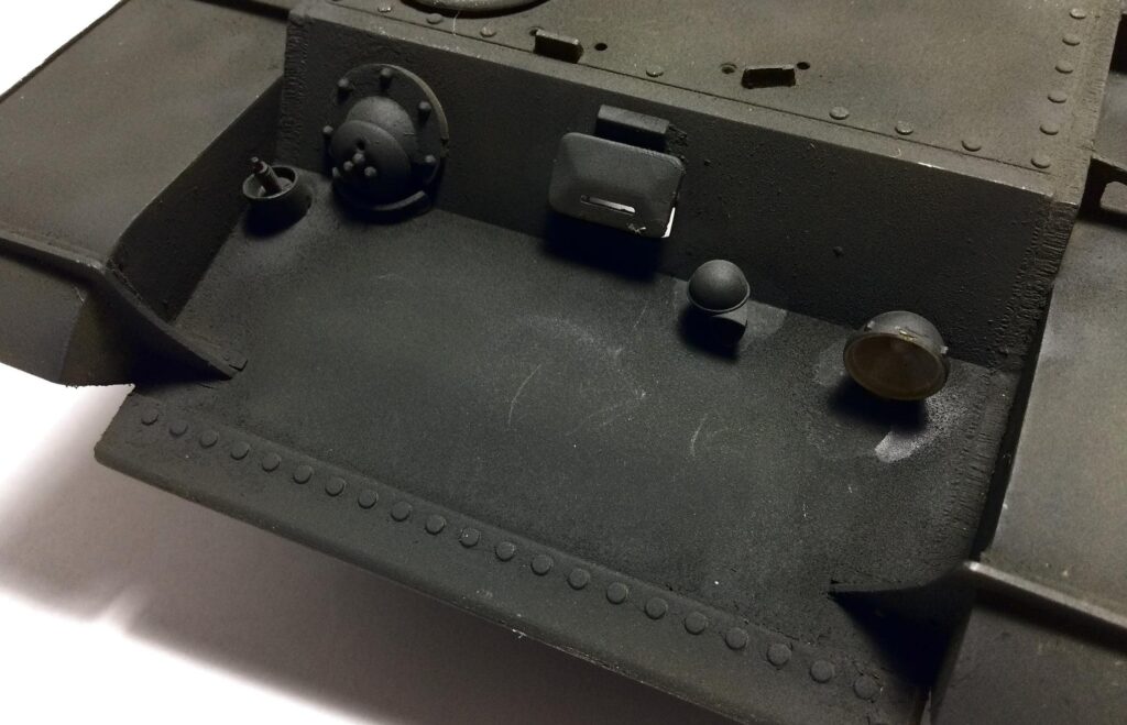 TAMIYA LACQUER THINNER Coat neutralized vortex powder.