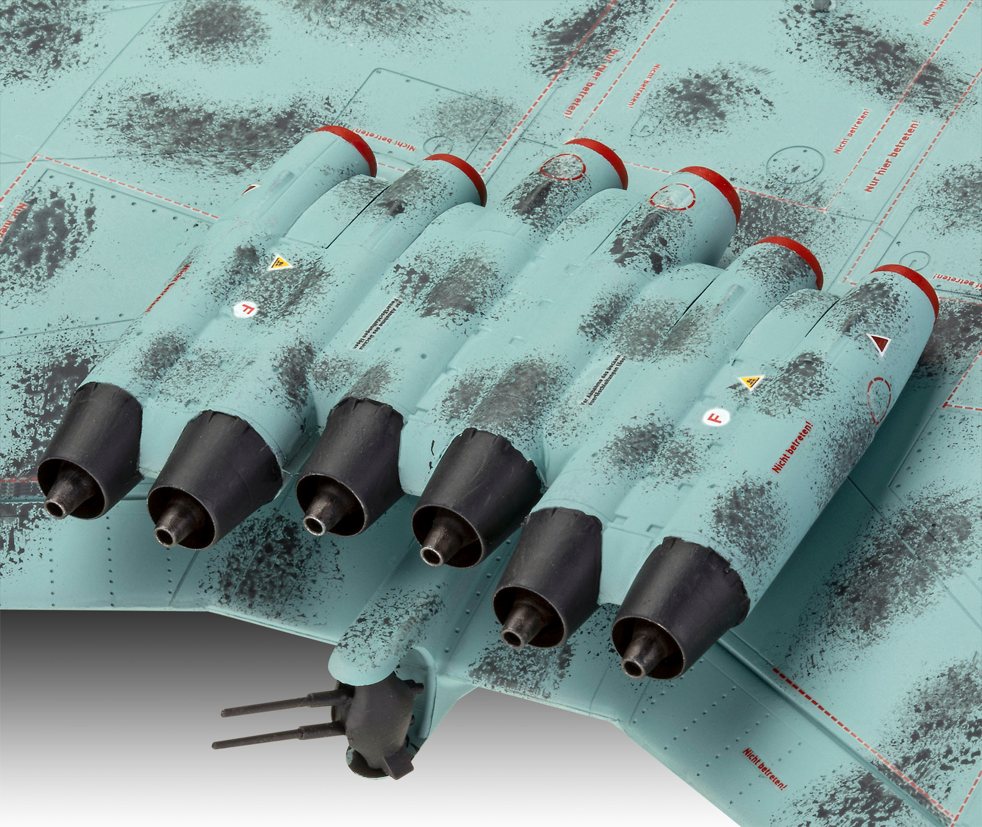 Revell P-Series Arado Ar E.5555 Jet Wing Bomber 1/72 Scale 03790