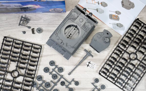 Airfix Tiger 1 Quick Build 1/35 Scale J6041