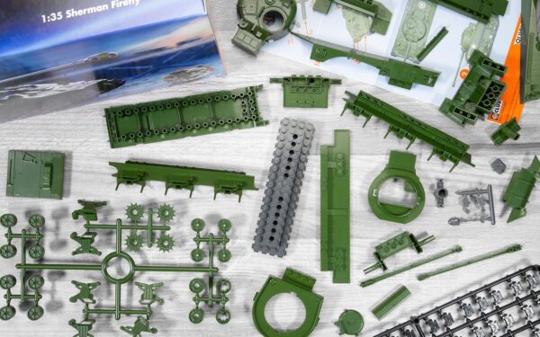 Airfix Sherman Firefly Quick Build 1/35 Scale J6042