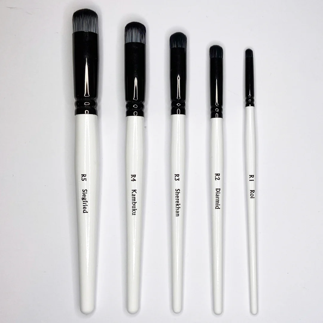 Chronicle Techlon Tiger Brush Set 503 Contents