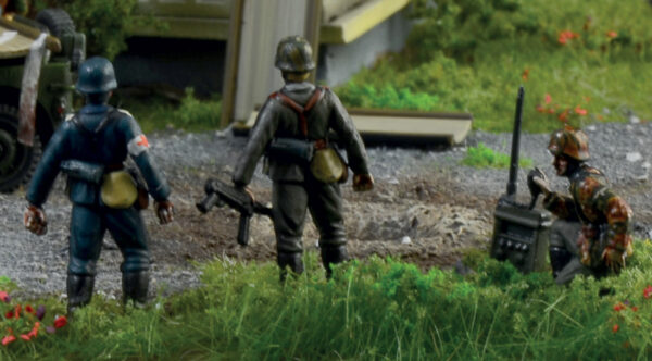 Italeri 1944 Market Garden Hartenstein Hotel Battle Set 1/72 Scale 9107