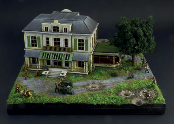 Italeri 1944 Market Garden Hartenstein Hotel Battle Set 1/72 Scale 9107