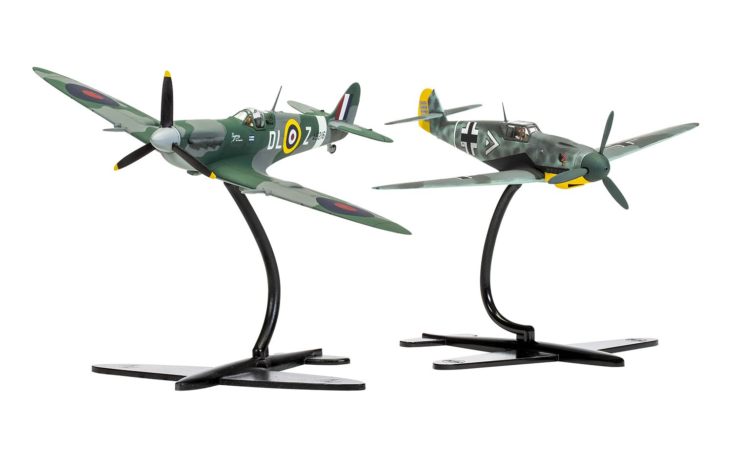 Airfix Spermarine Spitfire Mk.Vc and Messerschmitt Bf109F-4 1/72 Scale A50194 Model Set