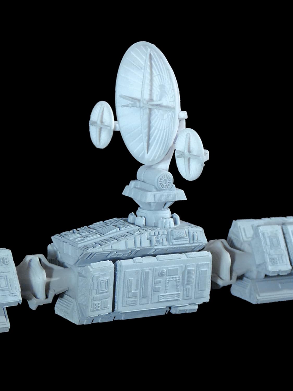 Moebius Models 2001 Space Odyssey Discovery XD-1 1/144 Scale 2001-3
