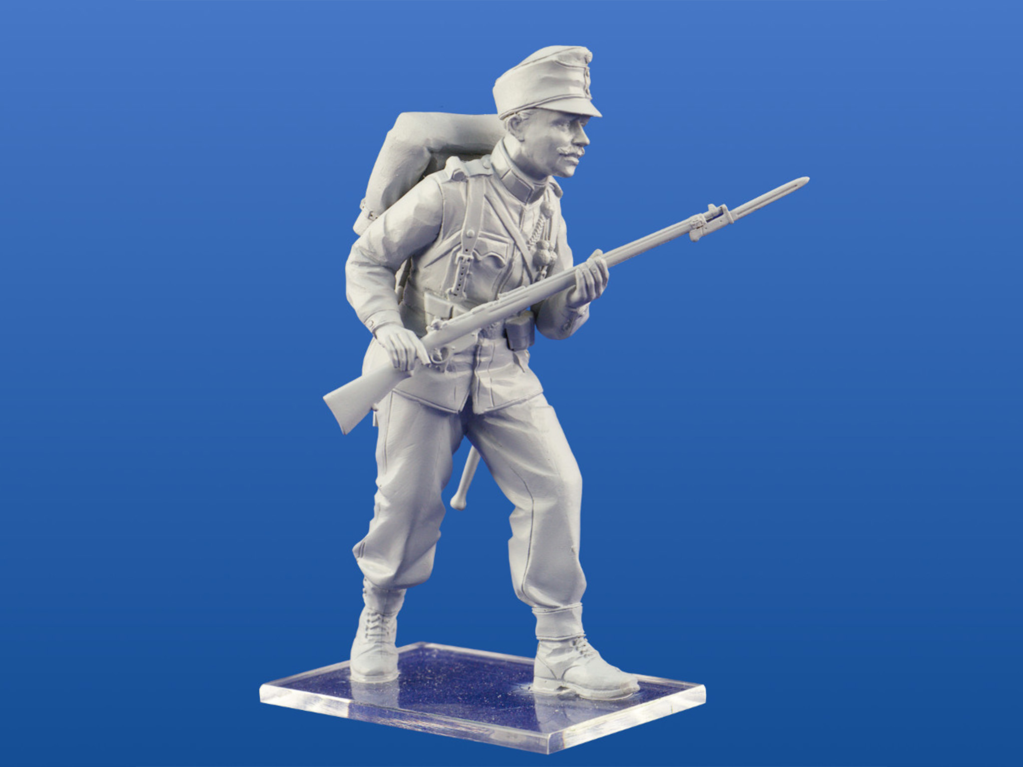 ICM Austro-Hungarian Infantry -1914 with 4 Figures 1/35 Scale 35673