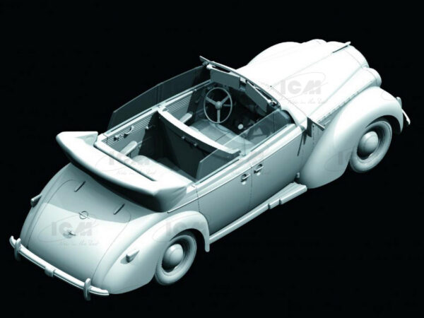 ICM Admiral Cabriolet WWII German Passenger Car 1/24 Scale 24021