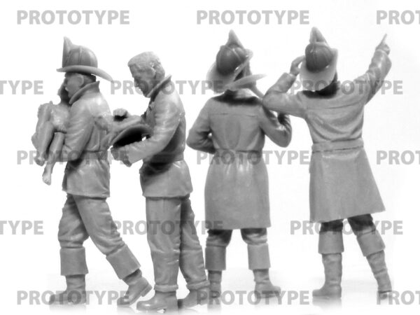 ICM American Fire Truck Crew 1910s 1/35 Scale 35622