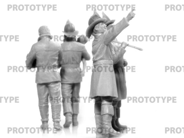 ICM American Fire Truck Crew 1910s 1/35 Scale 35622