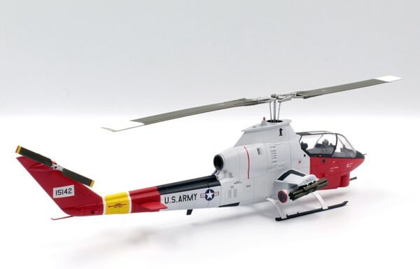 ICM AH-1G Artic Cobra US Helicopter 1/32 Scale 32063