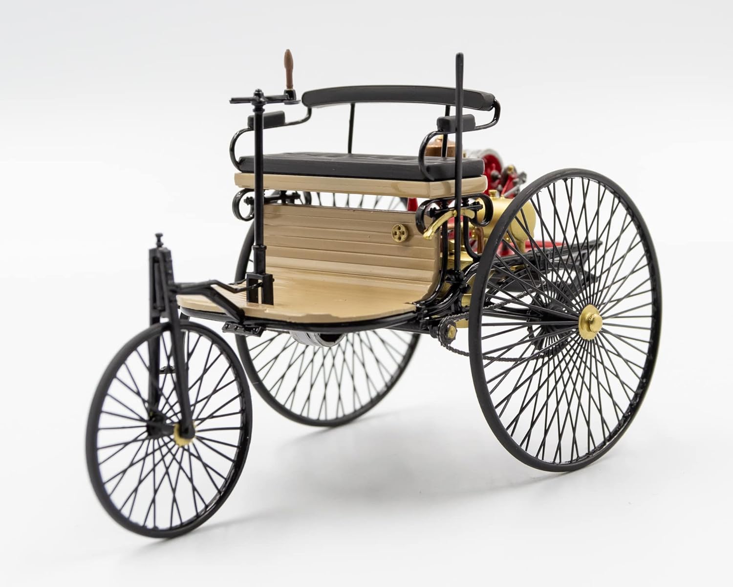 ICM Benz Patent-Motorwagen 1886 Easy Version with Plastic Wheel-spokes 1/24 Scale 24042