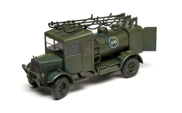 Airfix Albion 3-Point Fueller Truck 1/48 Scale A03312