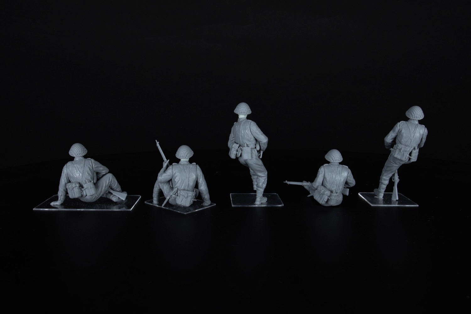 Miniart British Tank Riders NW Europe Set of 5 1/35 Scale 35496
