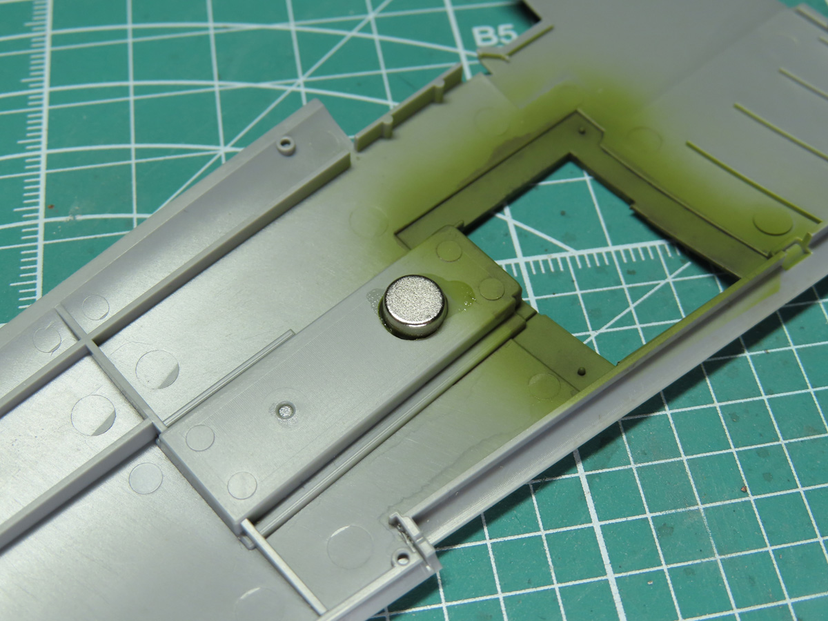 Securing Magnet