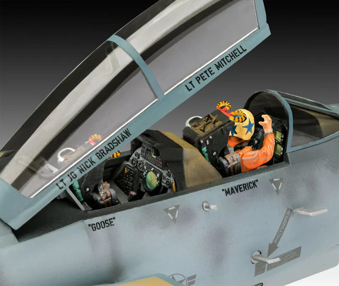 Revell Mavericks F-14A Tomcat Top Gun 1/48 Scale 03865