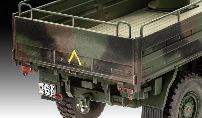 Revell Man 10T Miilgl 8x8 Truck 1/35 Scale 03367