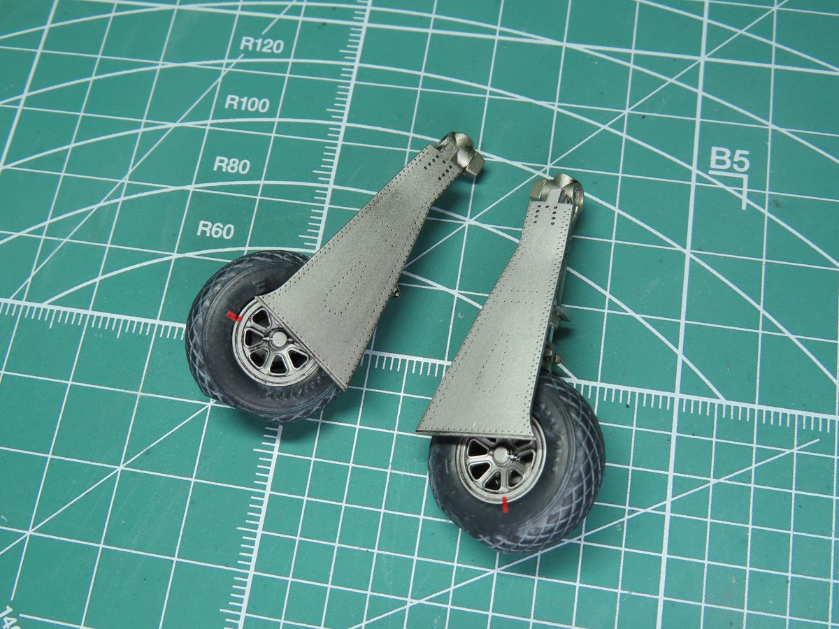 Adding Gear Doors to Landing Gear