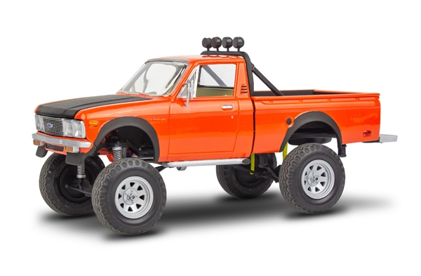 Revell Chevy 4x4 Luv High Roller 1/24 Scale 85-4576 14576