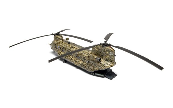 Airfix Boeing Chinook HC.1 Helicopter Late 1/72 Scale A06024