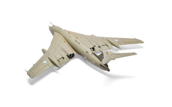 Airfix Handley Page Victor K.2 SR.2 1/72 Scale A12009