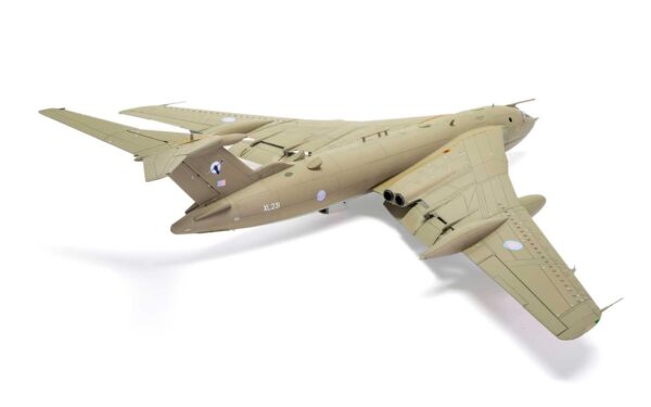 Airfix Handley Page Victor K.2 SR.2 1/72 Scale A12009