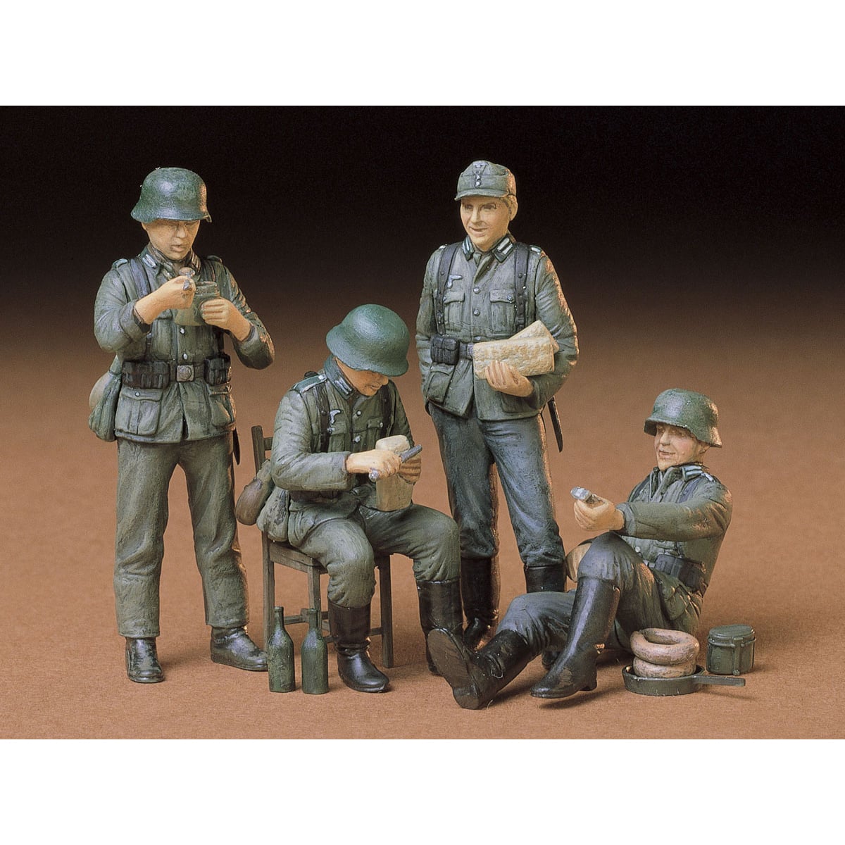 Tamiya German Soldiers at Rest 1/35 Scale 35129