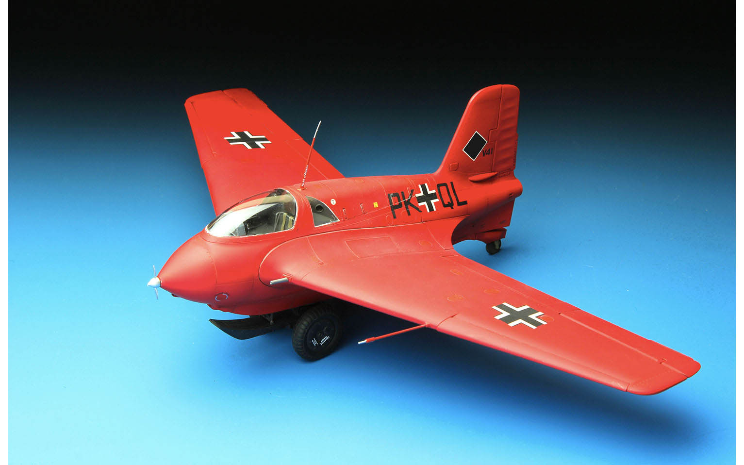 Meng Messerschmitt Me163B Komet Rocket Powered Intereceptor 1/32 Scale QS-001