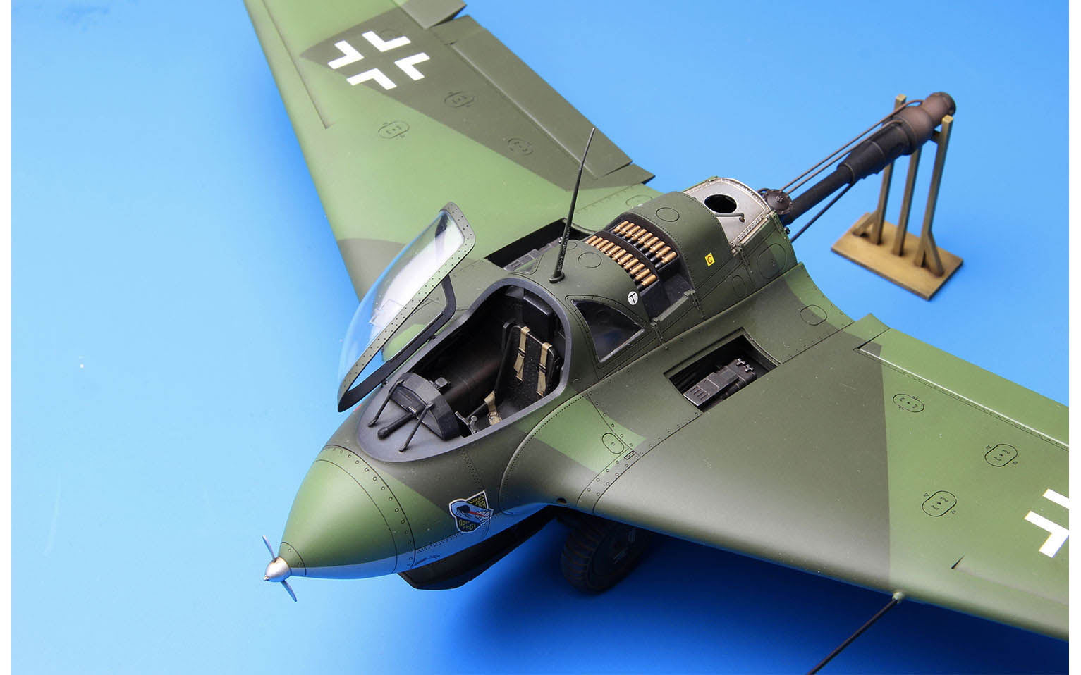 Meng Messerschmitt Me163B Komet Rocket Powered Intereceptor 1/32 Scale QS-001