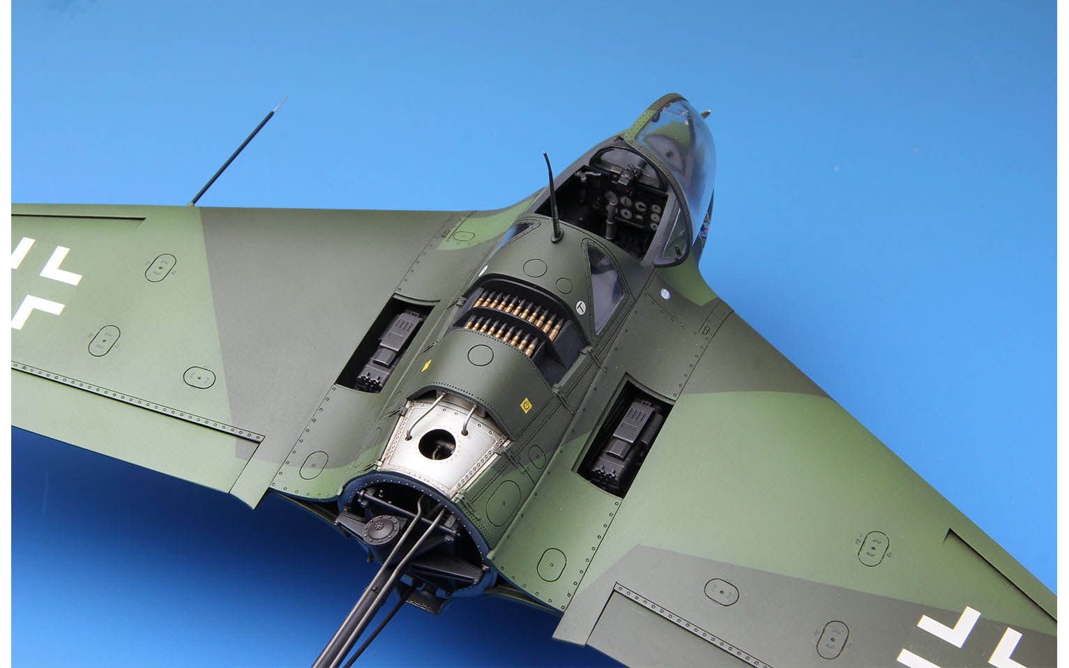 Meng Messerschmitt Me163B Komet Rocket Powered Intereceptor 1/32 Scale QS-001
