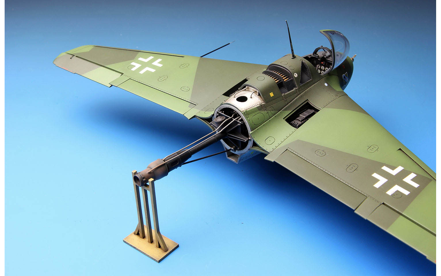 Meng Messerschmitt Me163B Komet Rocket Powered Intereceptor 1/32 Scale QS-001