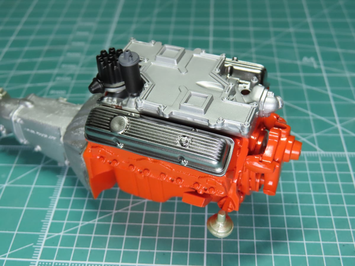 Engine with Manifold