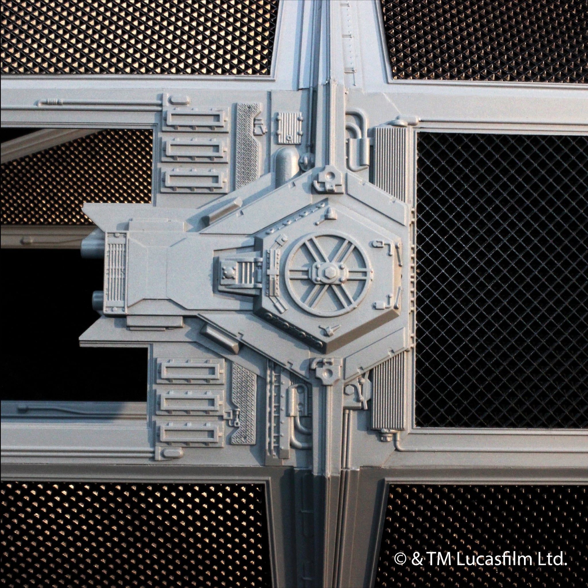 AMT Star Wars Return of the Jedi Tie Interceptor 1/32 Scale 1539 View
