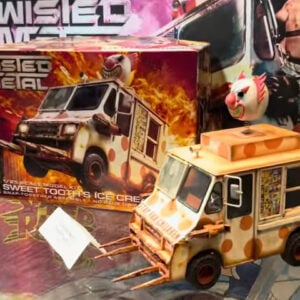 AMT Twisted Metal Sweet Tooth Ice Cream Van 1/25 Scale 1567 Box and Completed Model